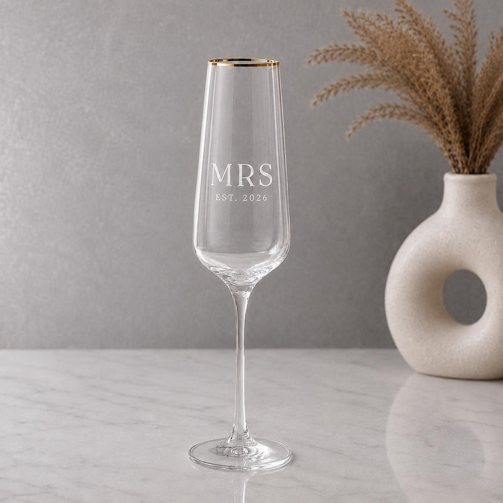 Gold Rim Mr & Mrs Champagne Flutes – Personalised Wedding Set