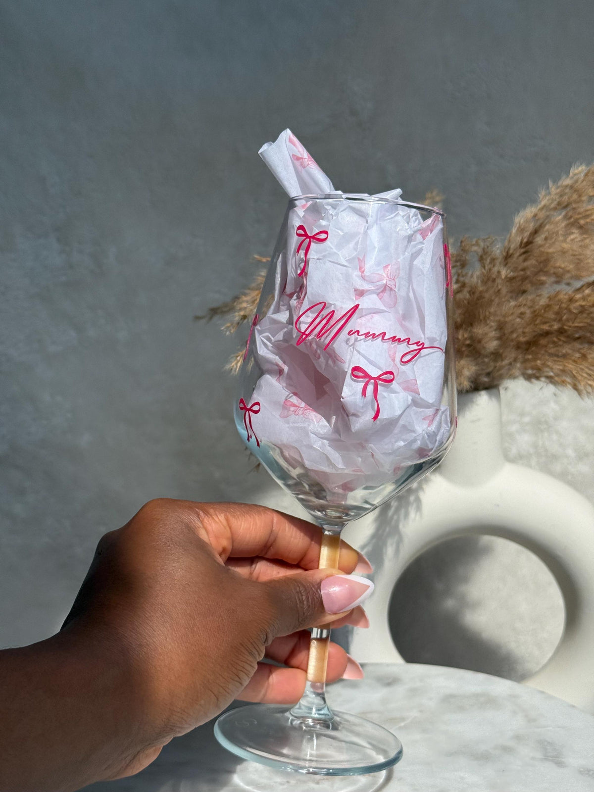 Personalised Mummy Wine Glass with Pink Bow